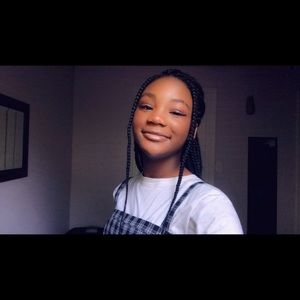 Meet your Posher, Christina